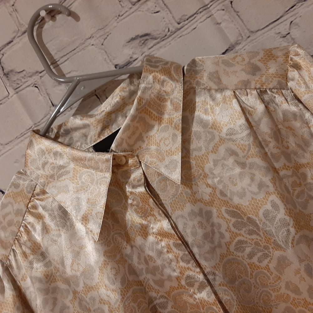 Apostrophe Gray, white and gold long sleeve blouse - Picture 3 of 14